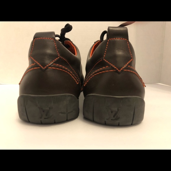 Men’s Louis Vuitton Sneakers - Picture 5 of 8